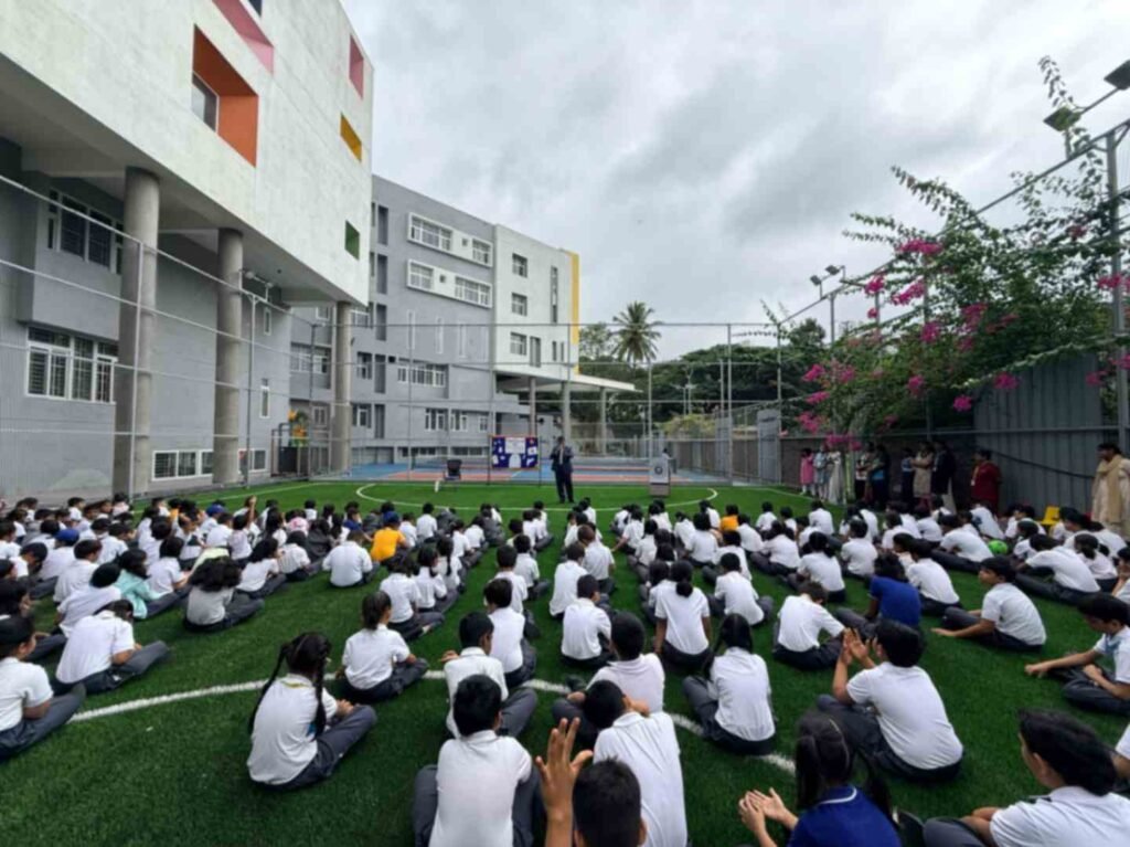 Doctor addressing students during Doctor’s Day event
